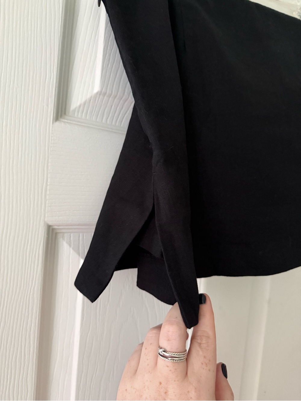 Gap Black Linen Mini Skort - Picture 2 of 4
